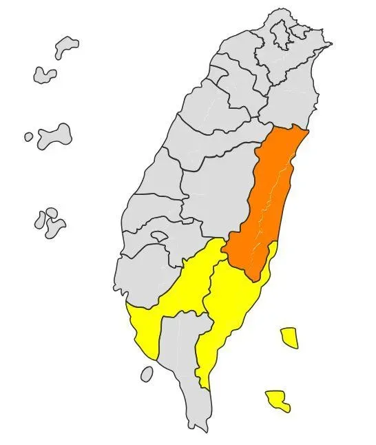 快訊/熱昏了！1縣市「橙色燈號」飆38°C極端高溫　2縣市「黃色燈號」