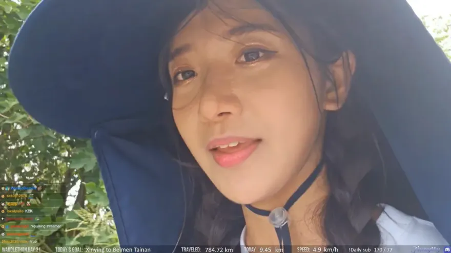 環島遇台南阿伯「單手騎車狂拍」！企鵝妹氣炸怒罵：「后里蟹」　上萬網友大讚