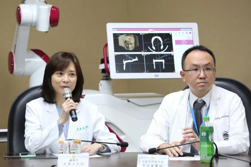 機器人治療癲癇！「頑固型癲癇」藏大腦數十年　北榮機械手臂成功拆彈