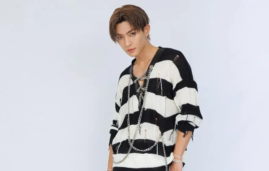 秀出20歲照片！炎亞綸粉絲嘆「從小看到大」　本人「5字神回」超母湯