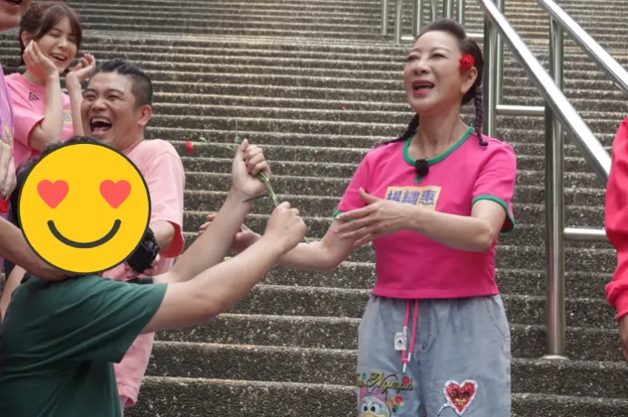 才曬超音波照！58歲楊繡惠被鮮肉「下跪告白」暈爆：你不用奮鬥了