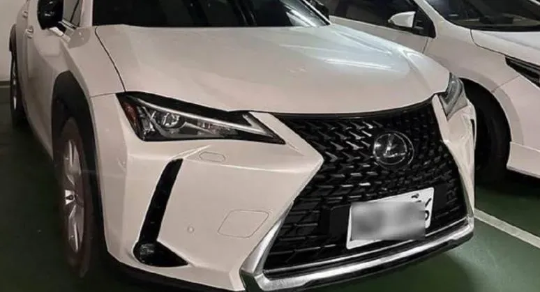 只偷車牌不竊車！她開同台車竟被同事恭喜換新車　仔細一看「怎麼號碼不一樣」