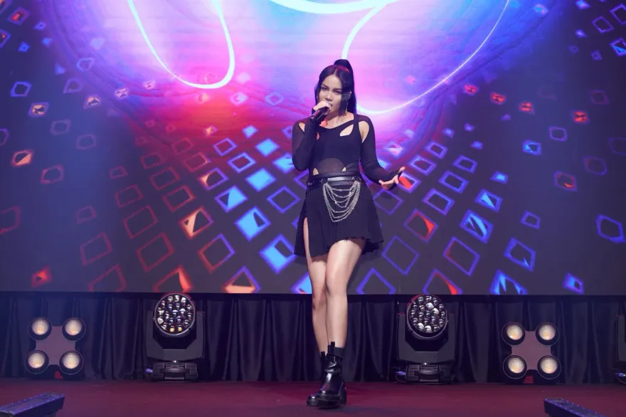 阿布絲入圍金曲四項大獎！興奮承諾紅毯戰袍：尺度無極限