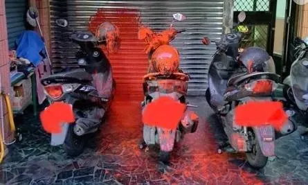 快訊/騎鐵馬犯案！前高市議員兒助理住處被潑紅漆　已逮嫌目前偵訊中