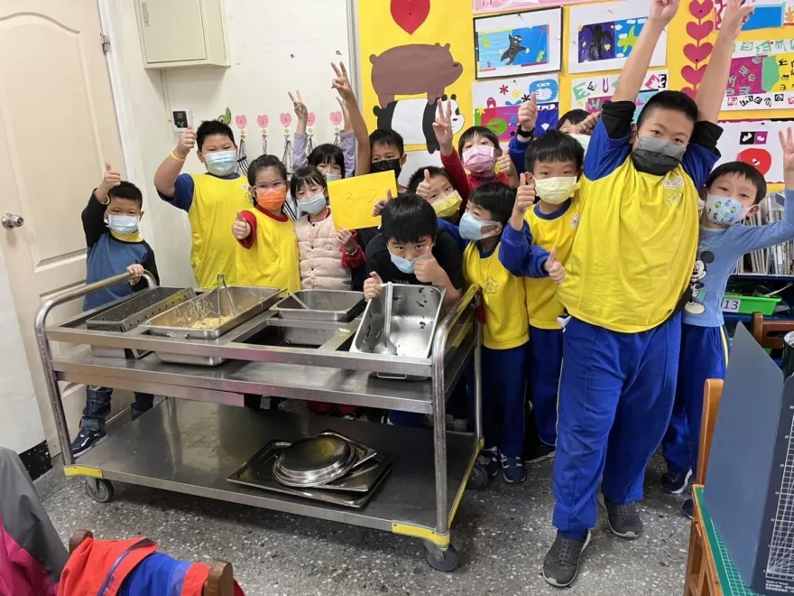 桃園營養午餐解密！從小吃店找靈感　讓學生連續21天吃光青菜