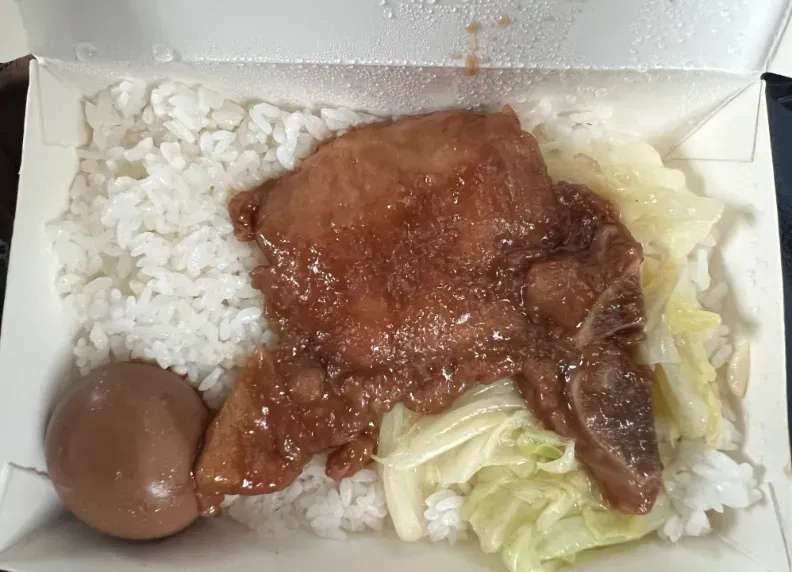 崩潰！台鐵60元便當少了這道靈魂配菜　饕客齊喊不對味