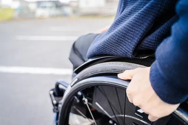 台灣每3天新增 1 位漸凍症！藥物負擔、照顧都是考驗