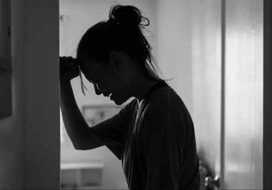 實踐教授引導女大生廁所脫光光「探索自己」　她驚覺針孔偷拍卻反遭威脅