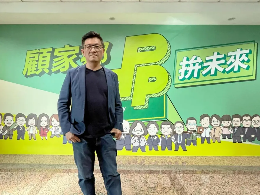 影/民進黨前議員、現任神腦董事長鄭宏輝爆性騷！　強吻受害者「掏生殖器要求口Ｘ」