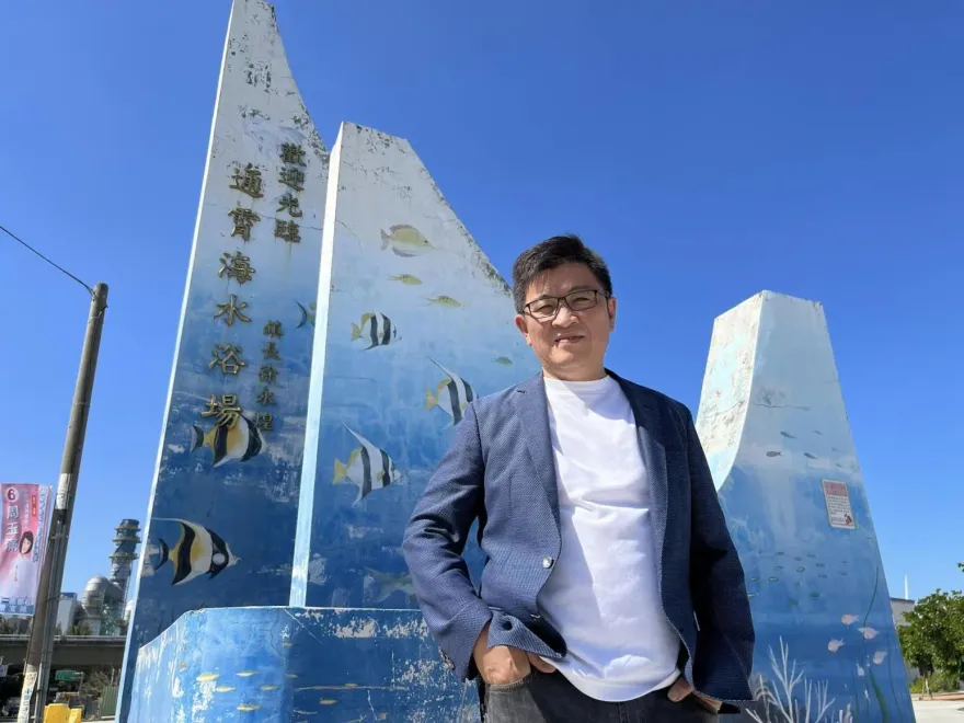 鄭宏輝稱性騷「沒有證據」遭政院火速解聘政務顧問職　神腦董座也丟了