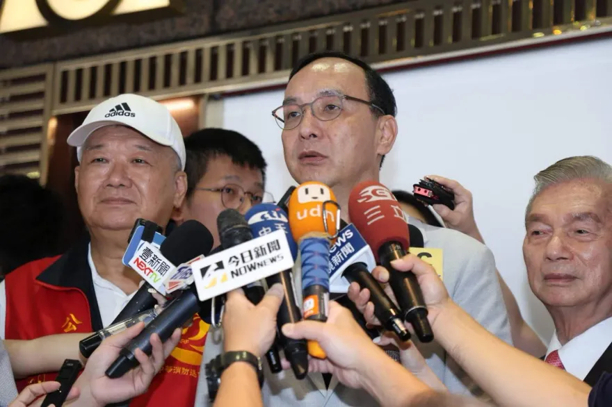 影/朱侯團隊為整合韓郭爆口角？朱立倫：一定把造謠者找出來！