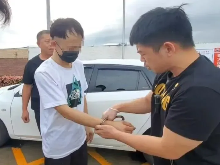 多愛星爺？唐伯虎「一日喪命散」面市！毒販搞笑行銷聲押獲准