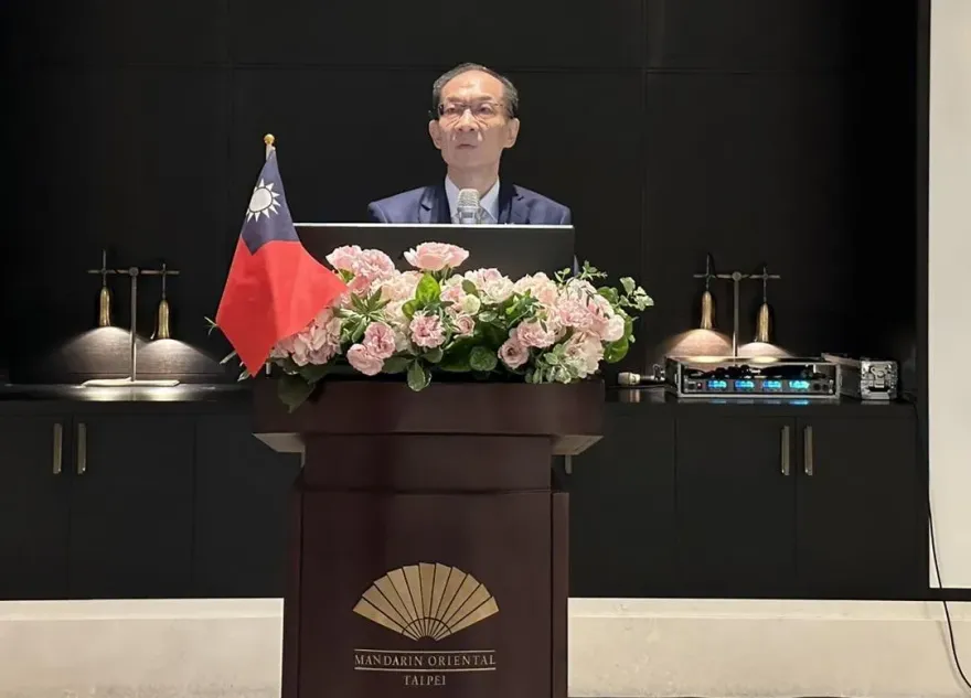 不忍了！教授宣布參選總統 公布9大政見