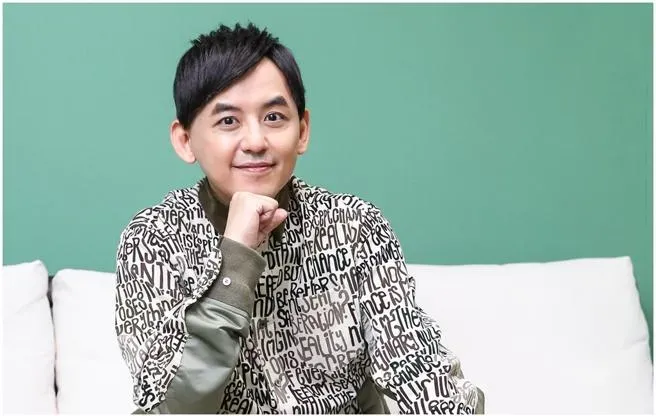 快訊/黃子佼「身上多處傷口」全集中在左側！緊急送醫後台北長庚回應了