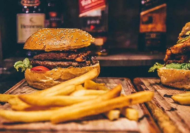 端午節連假搶好康！「這幾家」速食店推出買1送1活動　優惠一次看