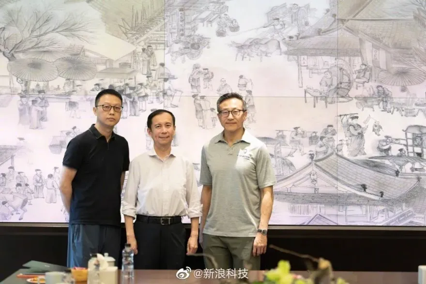 阿里巴巴換帥！張勇9月10日卸任　「台灣出生」蔡崇信接任董事會主席