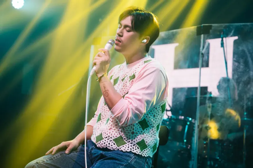 瑪莎背叛五月天！？宣布擔任他演唱會貝斯手