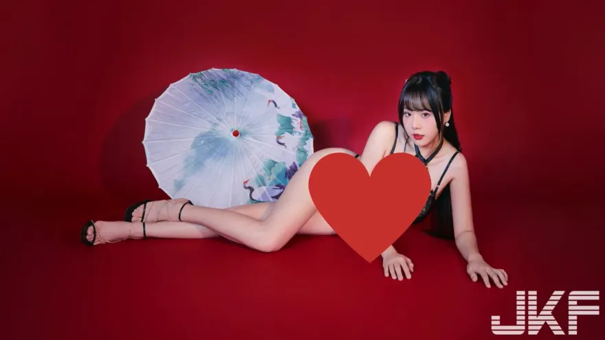 UU不藏了！寶7辣秀身材自豪舌頭靈活　無懼粉絲意淫：美好的事物應該被看見