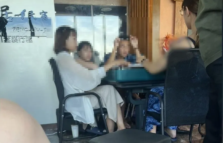 小琉球類包棟？民宿員工「在一樓打牌」還開鎖闖入　業者道歉兩句話又被炎上