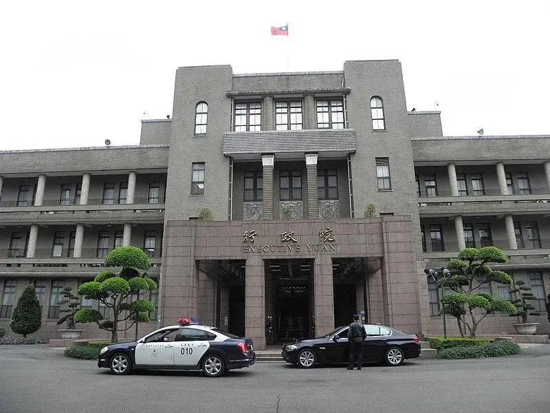 「週休三日」提案遭行政院駁回　人事總處：不予參採