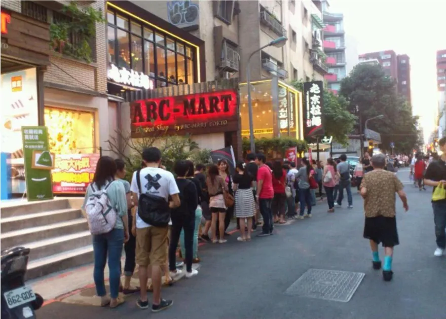 全台第一家「屯京拉麵」只到月底…東區人淚崩：下班後的回憶