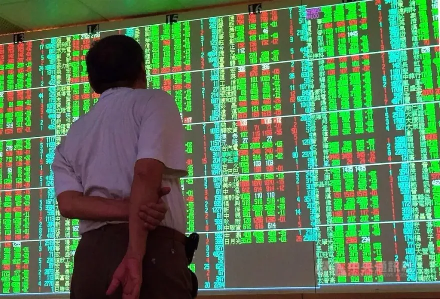 台積電跌10元、AI漲多震盪　台股挫106點退守17200點