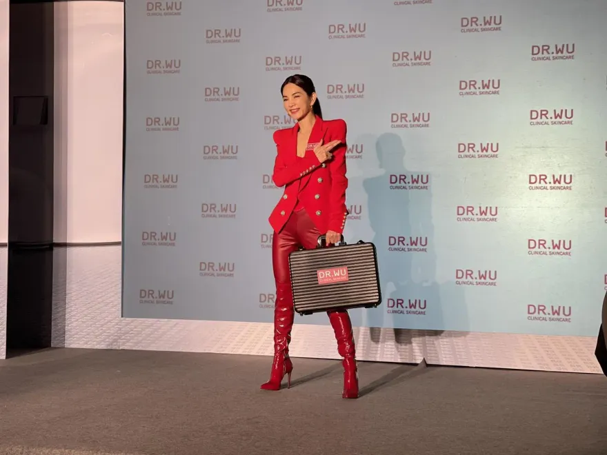 Ella陳嘉樺自爆幼年遭侵犯　聞Selina被黑人強吻義氣回應