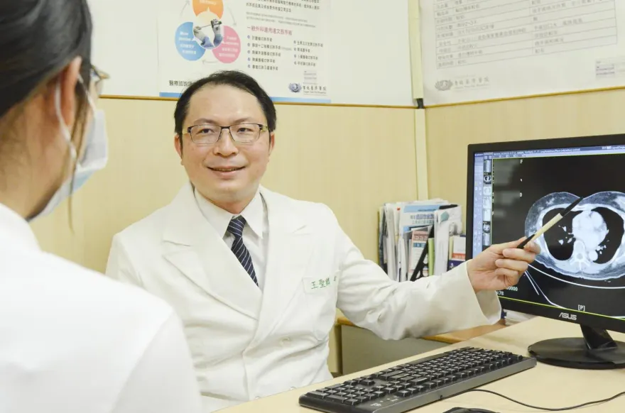 6旬婦「乳房流血飄惡臭」！確診末期「三陰性乳癌」　免疫治療延緩惡化