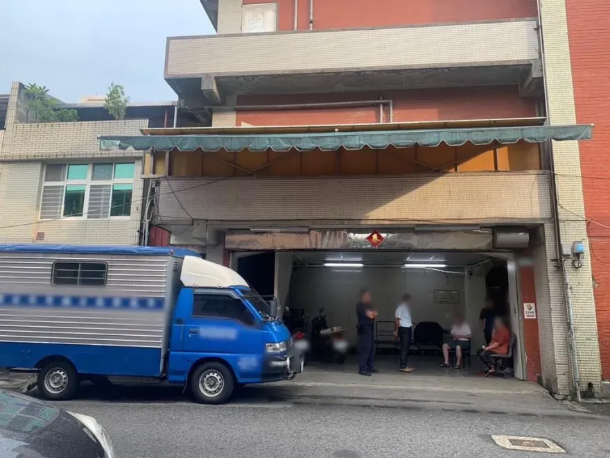 快訊/萬華食品廠工安意外！2員工摔進味噌桶　女獲救男送醫不治