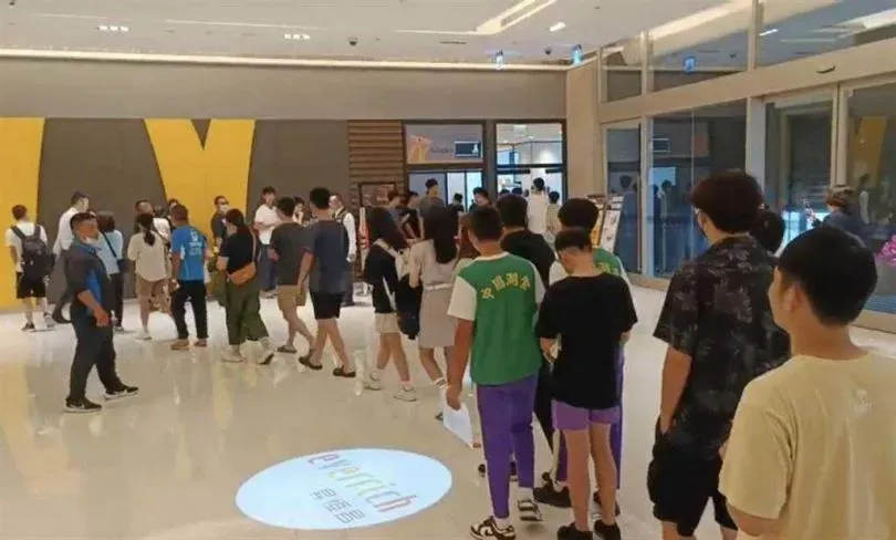 金門首家麥當勞開幕！鐵粉凌晨3點門口癡癡等　民眾見一件事大喊可惜