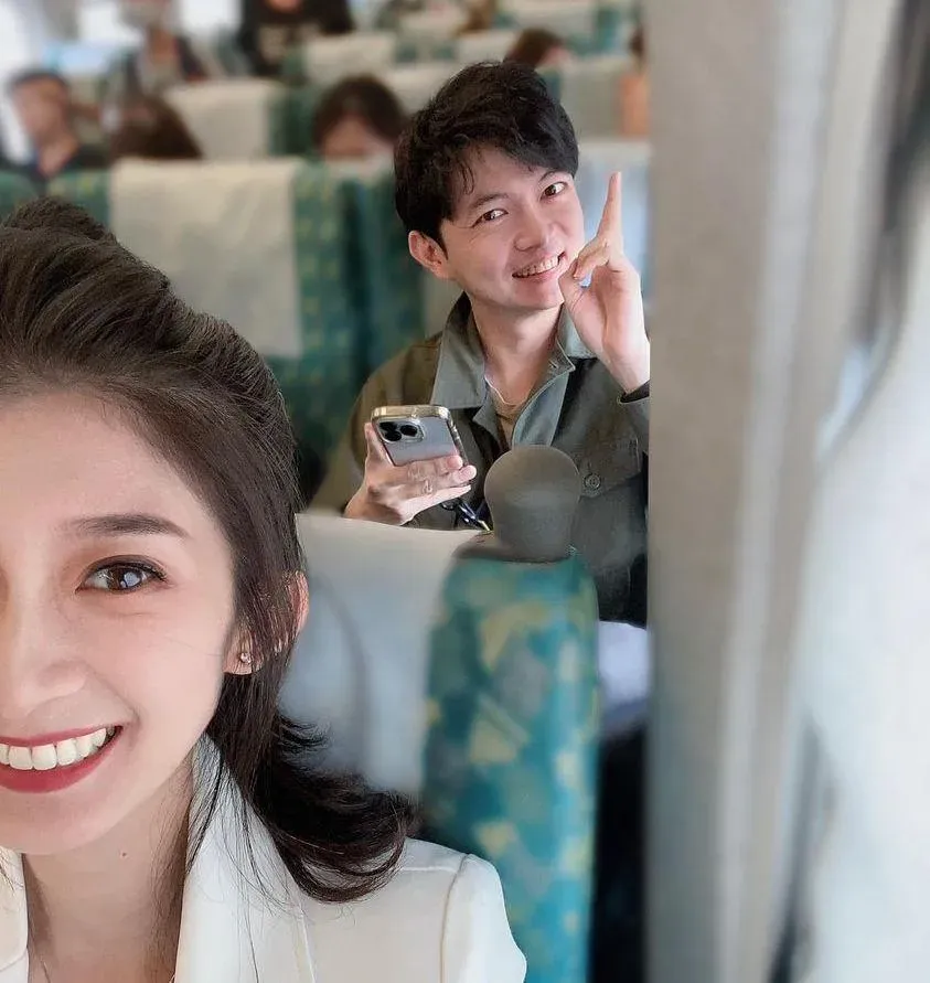 李明璇高鐵喜遇天使支持者　大方救急行動電源讓她好感恩