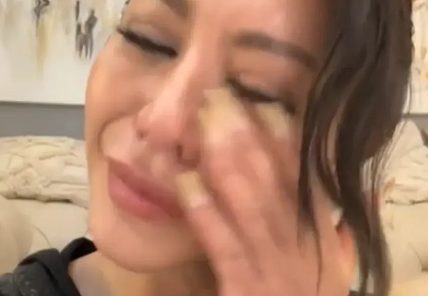 金曲34/艾怡良頒錯獎！深夜「直播痛哭」再次道歉　評審團主席陳建騏回應曝