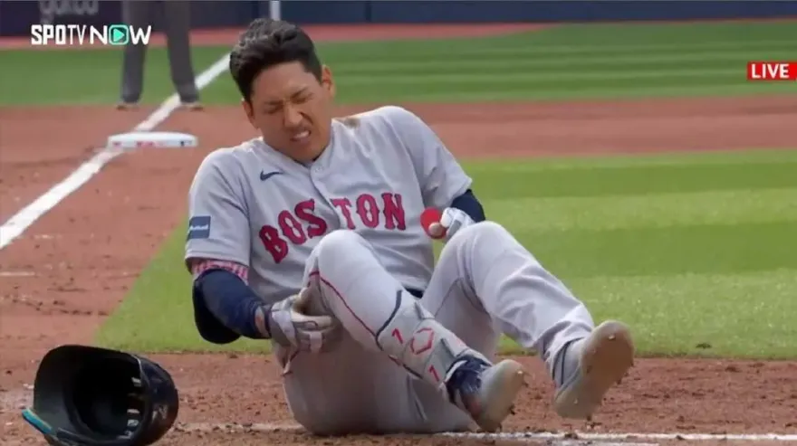 影/痛！吉田正尚3支2　遭164公里速球觸身提前退場