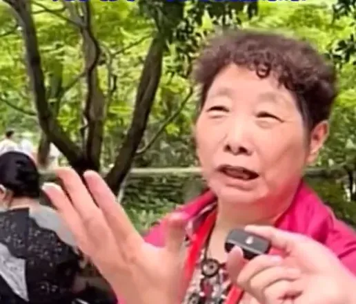 影/杭州大媽相親現場談優秀標準　自豪兒「月薪2萬遠勝20億」