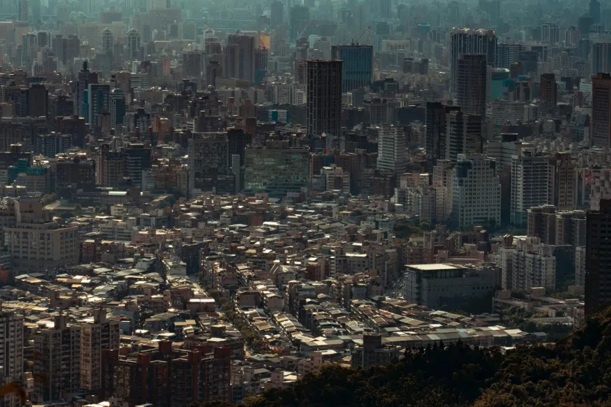 六都上半年買賣移轉年減逾1成　專家估下半年「2原因」持續量縮價平