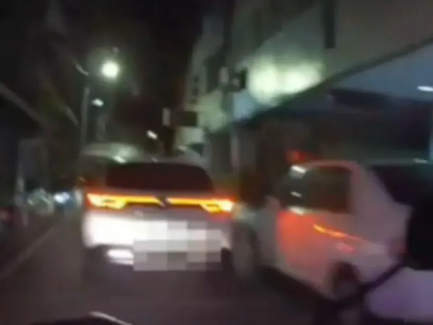 影/台中男「連闖9個紅燈」！酒駕心虛拒檢逃逸　警循線攔下逮人