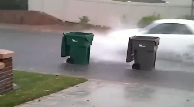 強烈夏季風暴襲荷蘭德國帶來強風暴雨　各地災情頻傳2人喪生
