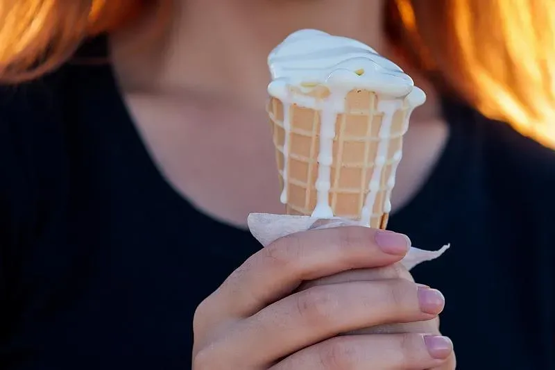 夏天就是想吃冰！營養師教減肥、便祕、拔牙「9種族群」吃冰選擇技巧
