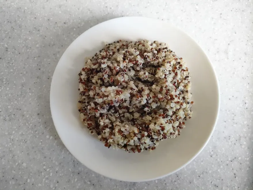 台灣藜營養高卻苦苦的？清洗方式錯了！農糧署還能加在優格裡