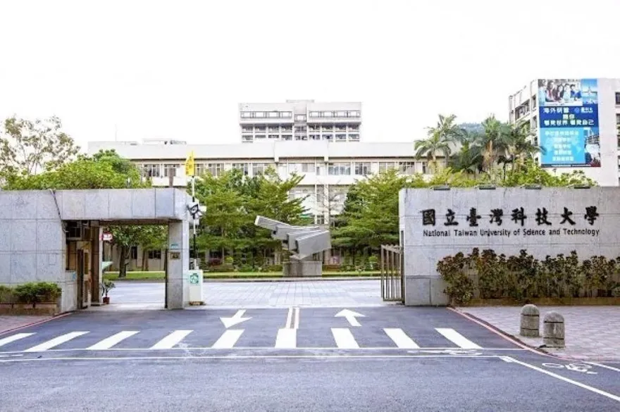 傻傻分不清楚？網友亂出征狂刷台科大1星負評　學生洗5星補血：白飯不是我們吃的