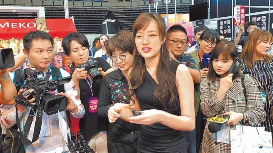 韓冰不選中正萬華立委　媒體人：黃呂錦茹還在死撐卡「他」