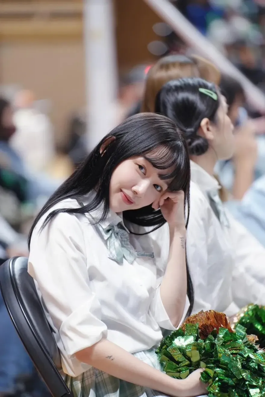 知名攝影師涉「誘拍裸照」！啦啦隊女神羚安憂昔照片外流：陰影近10年