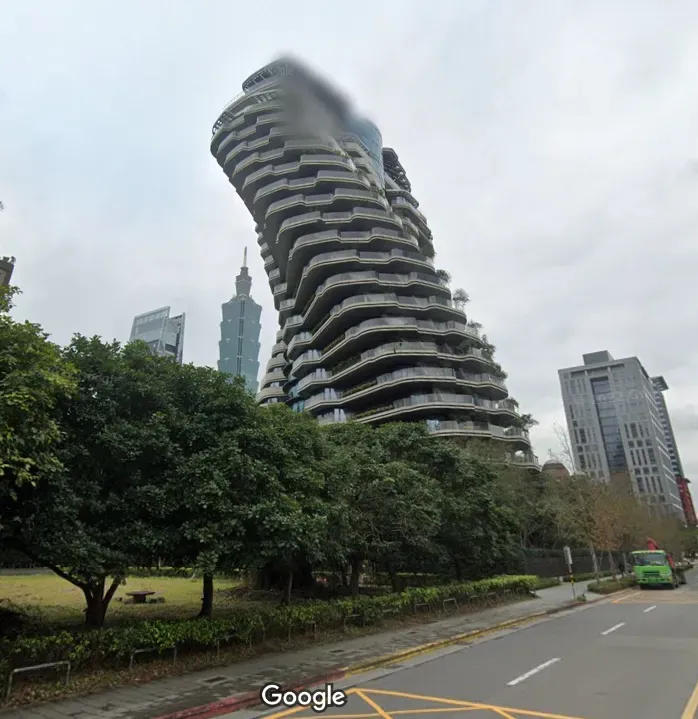 天價豪宅變身打卡景點「信義哥吉拉」上萬人按讚　網友笑翻：看過就回不去了