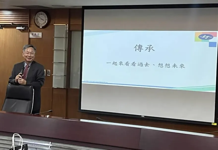 鄭明典退休了！19萬網紅局長超狂事蹟曝　氣象局恐面臨新考驗