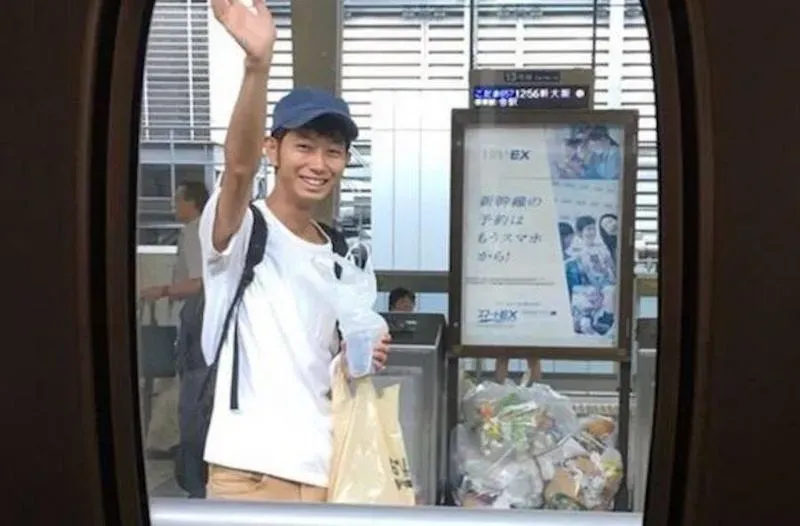 專長就是耍廢！躺平男出租「廢人陪伴」5年狂賺890萬　竟然還出書了