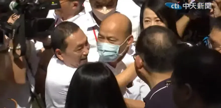 影 國民黨全代會/合體許下三個願望前　侯韓悄悄話內容曝光