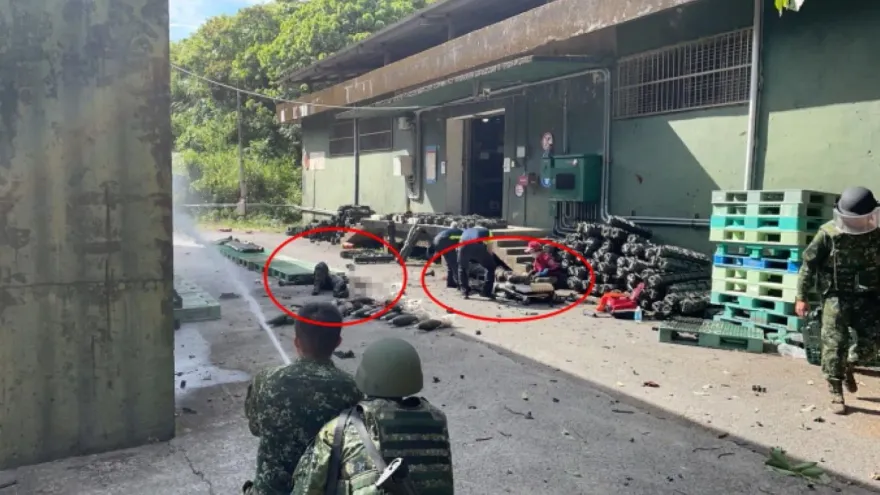 陸軍彈藥庫120迫砲砲彈爆炸！現場畫面太駭人
