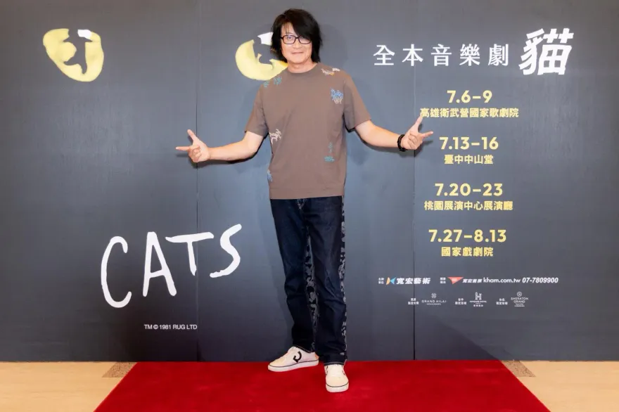 游鴻明、米可白都朝聖！為音樂劇《貓》驚喜現身