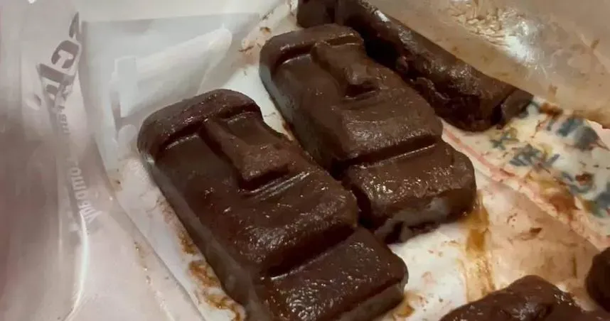 情人節限定？！28歲男製作「摩艾大麻巧克力」遭逮　一顆天價曝光