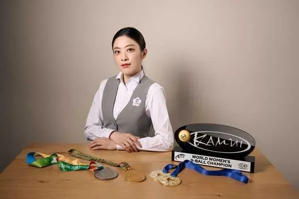 「大眼妹」背後添靠山　周婕妤：拚到打不動那天為止